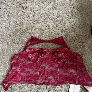 SHEIN Lace Crop Top in Vibrant Pink